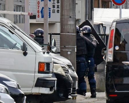 熊本市で発砲音　立てこもりの可能性